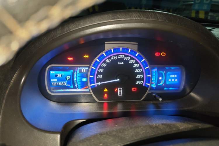 Used BYD S6 2013 Jingyue Edition 2.4L Automatic Elite Model 5 Seats Instrument Cluster