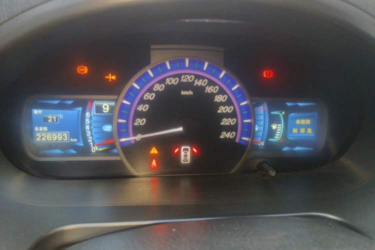 Used BYD S6 2013 Jingyue Edition 2.0L Manual Luxury Model 5 Seats Instrument Cluster