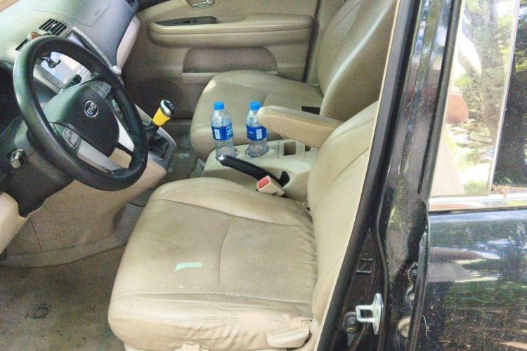 Used BYD S6 2013 Platinum Edition 2.0L Manual Luxury Model Left Front Seat