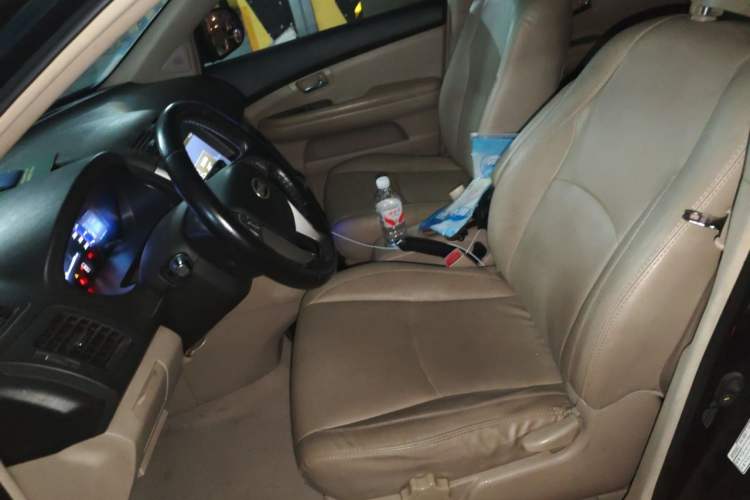 Used BYD S6 2013 Jingyue Edition 2.4L Automatic Elite Model 5 Seats Left Front Seat