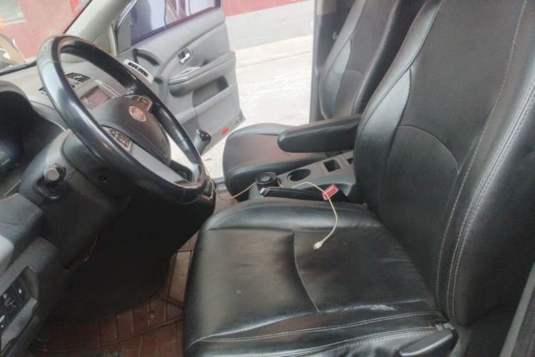 Used BYD S6 2013 Jingyue Edition 2.0L Manual Luxury Model 5 Seats Left Front Seat