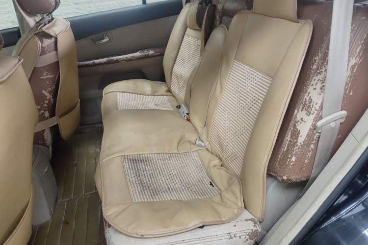 Used BYD S6 2013 Jingyue Edition 2.4L Automatic Elite Model 5 Seats Left Rear Seat
