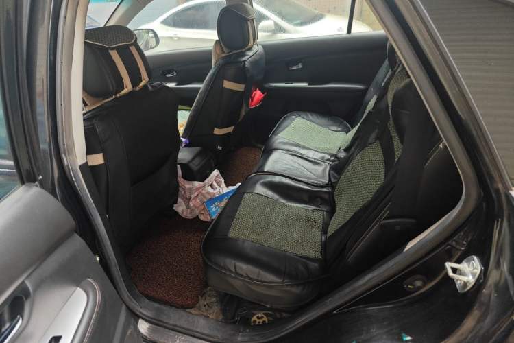 Used BYD S6 2013 Platinum Edition 2.0L Manual Luxury Model Left Rear Seat