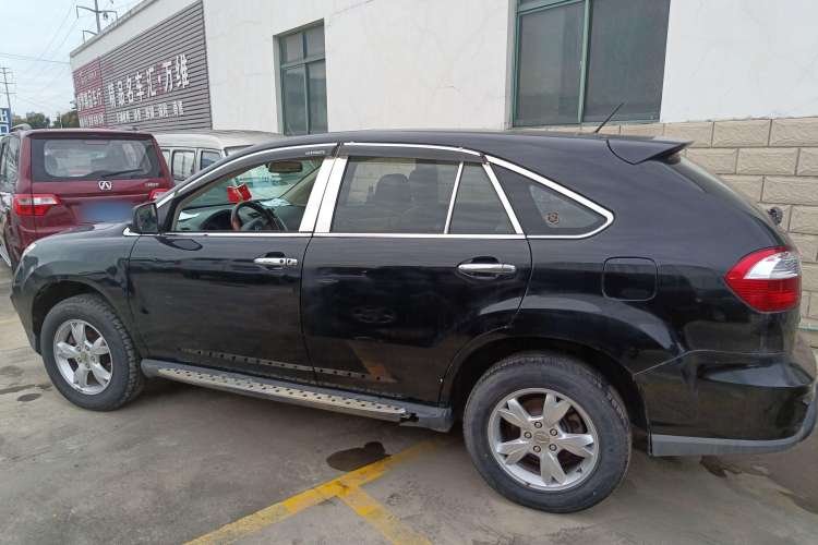 Used BYD S6 2013 Platinum Edition 2.0L Manual Elite Model Left Side