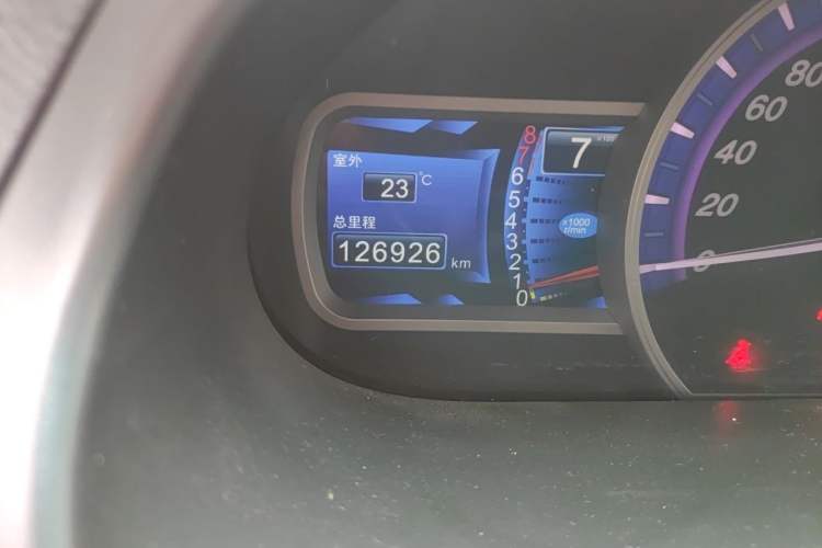 Used BYD S6 2013 Platinum Edition 2.4L Manual Luxury Model Odometer Close Up