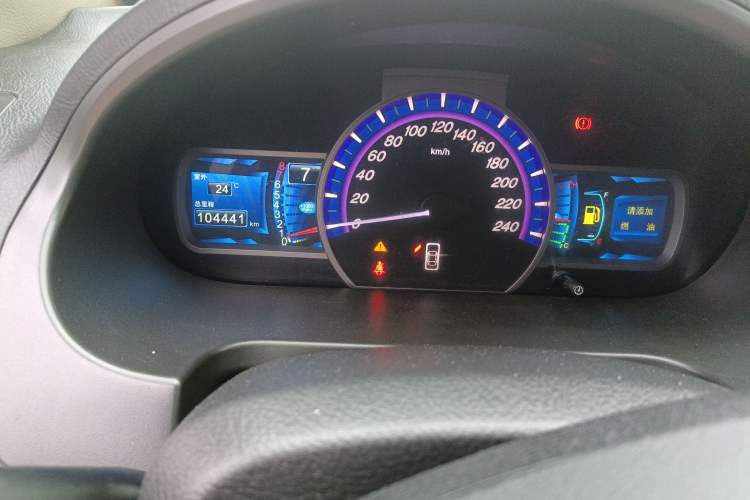 Used BYD S6 2013 Platinum Edition 2.0L Manual Elite Model Odometer Close Up