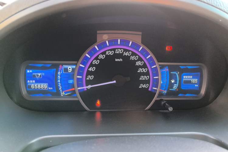 Used BYD S6 2013 Jingyue Edition 2.0L Manual Luxury Model 5 Seats Odometer Close Up