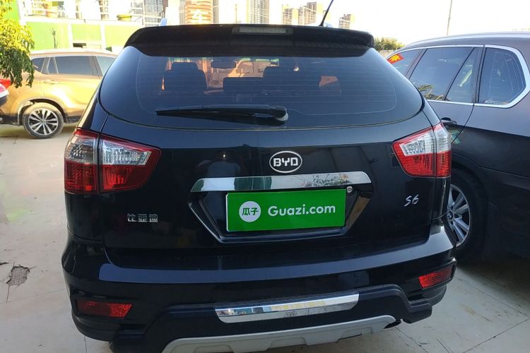 Used BYD S6 2013 Jingyue Edition 2.0L Manual Elite Model 5 Seats Rear