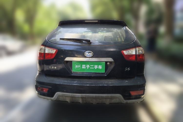 Used BYD S6 2013 Platinum Edition 2.0L Manual Luxury Model Rear