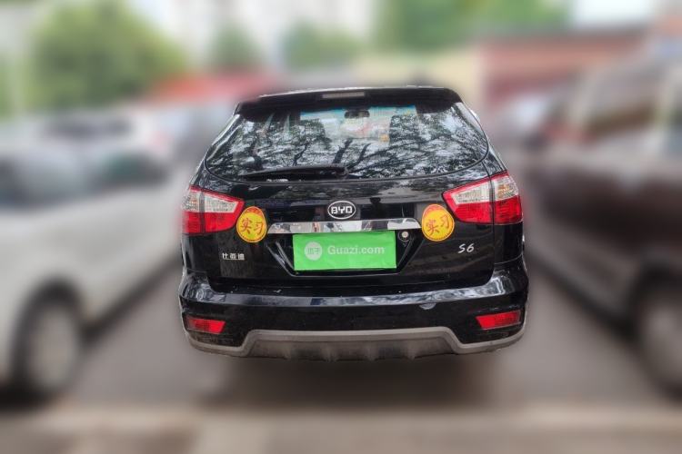 Used BYD S6 2013 Platinum Edition 2.0L Manual Luxury Model Rear