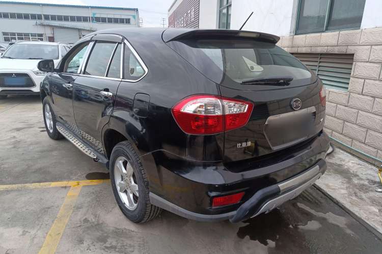 Used BYD S6 2013 Platinum Edition 2.0L Manual Elite Model Rear Left 45 Deg