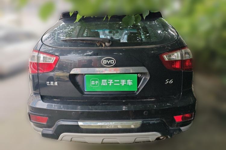 Used BYD S6 2013 Platinum Edition 2.4L Automatic Prestige Model Rear