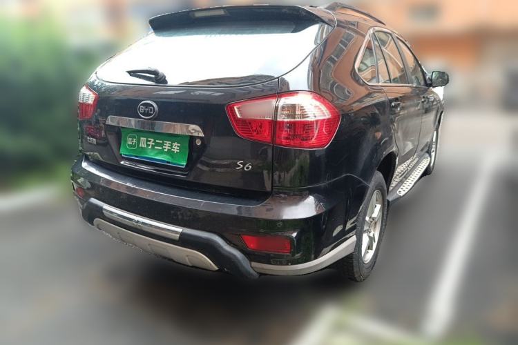 Used BYD S6 2013 Platinum Edition 2.4L Automatic Luxury Model Rear Right 45 Deg