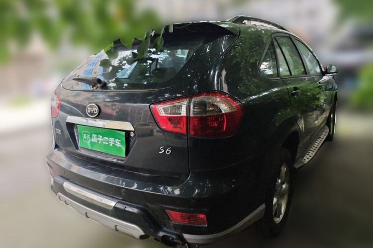 Used BYD S6 2013 Platinum Edition 2.4L Automatic Prestige Model Rear Right 45 Deg