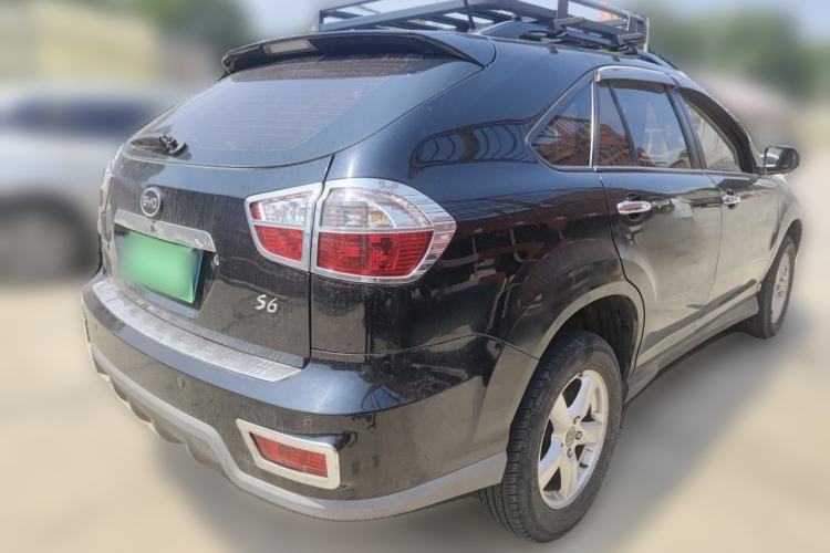 Used BYD S6 2013 Platinum Edition 2.4L Automatic Luxury Model Rear Right 45 Deg