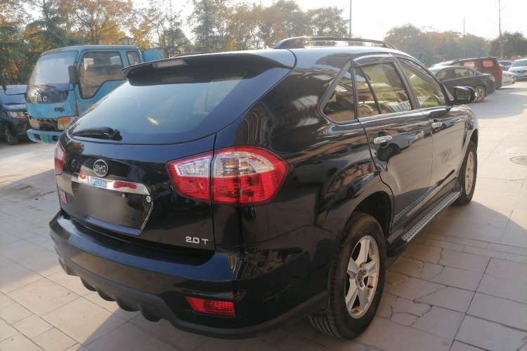 Used BYD S6 2013 Platinum Edition 2.0L Manual Luxury Model Rear Right 45 Deg
