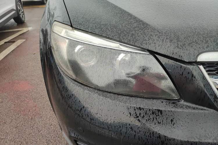 Used BYD S6 2013 Platinum Edition 2.4L Manual Luxury Model Right Front Headlight