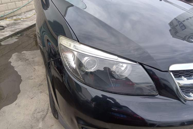 Used BYD S6 2013 Platinum Edition 2.0L Manual Elite Model Right Front Headlight