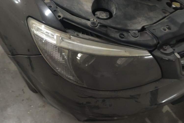 Used BYD S6 2013 Platinum Edition 2.0L Manual Luxury Model Right Front Headlight