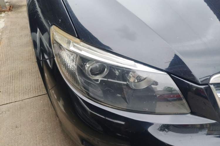 Used BYD S6 2013 Jingyue Edition 2.0L Manual Luxury Model 5 Seats Right Front Headlight