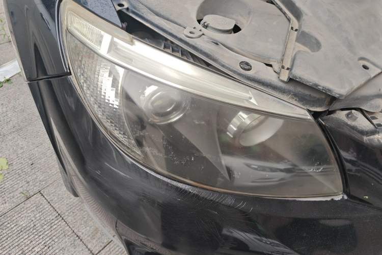 Used BYD S6 2013 Platinum Edition 2.0L Manual Luxury Model Right Front Headlight