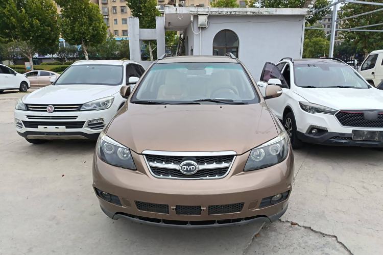 Used BYD S6 2013 Jingyue Edition 2.4L Automatic Luxury Model 5 Seats Exterior 1