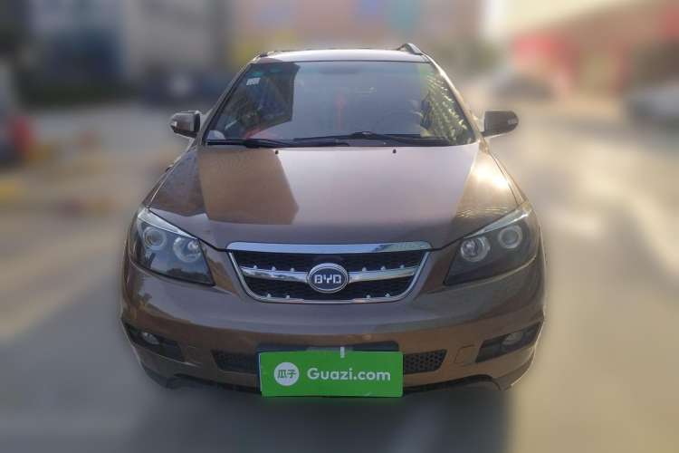 Used BYD S6 2013 Jingyue Edition 2.0L Manual Luxury Model 5 Seats Front