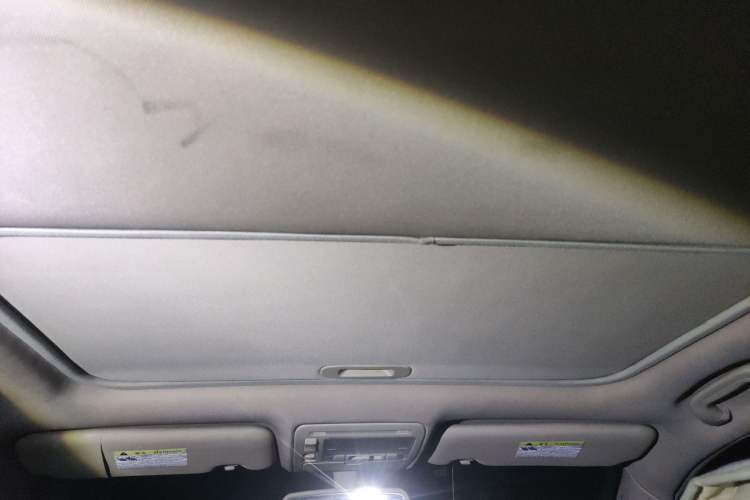 Used BYD S6 2013 Jingyue Edition 2.4L Automatic Luxury Model 5 Seats Headliner
