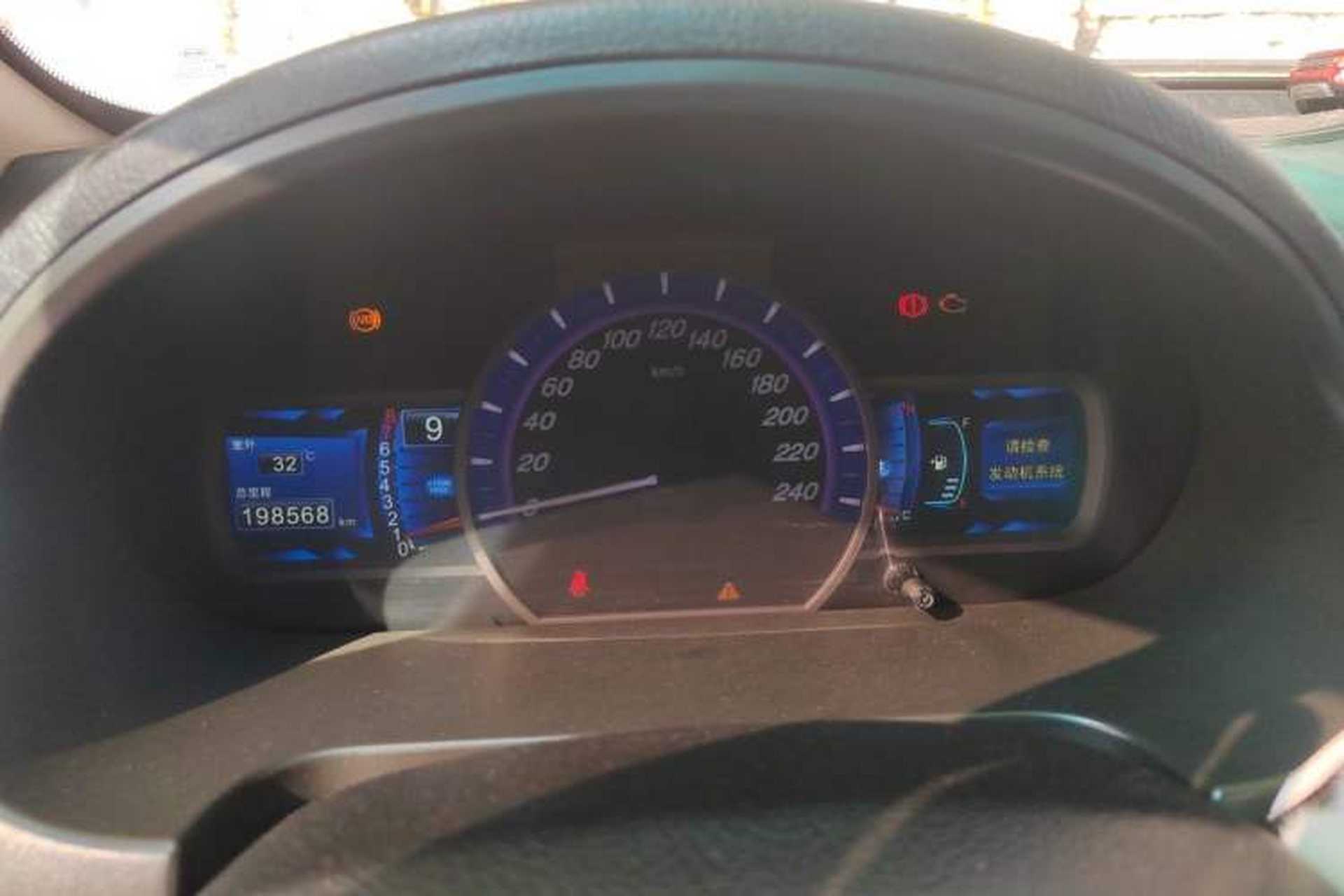 Used BYD S6 2013 Jingyue Edition 2.0L Manual Luxury Model 5 Seats Instrument Cluster