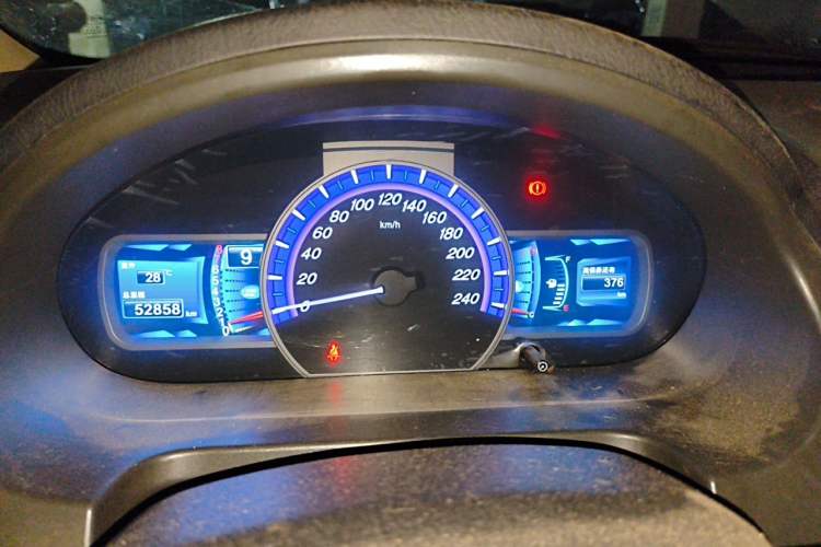 Used BYD S6 2013 Jingyue Edition 2.0L Manual Luxury Model 5 Seats Instrument Cluster