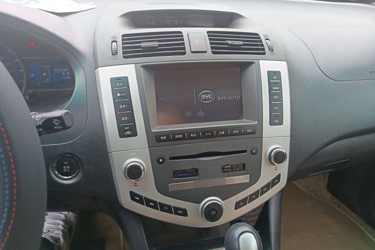Used BYD S6 2013 Jingyue Edition 2.4L Automatic Luxury Model 5 Seats Left Front Seat
