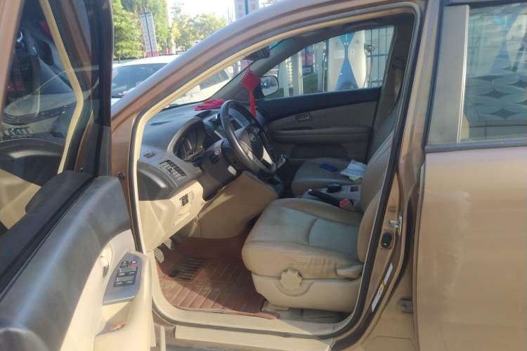Used BYD S6 2013 Jingyue Edition 2.0L Manual Luxury Model 5 Seats Left Front Seat