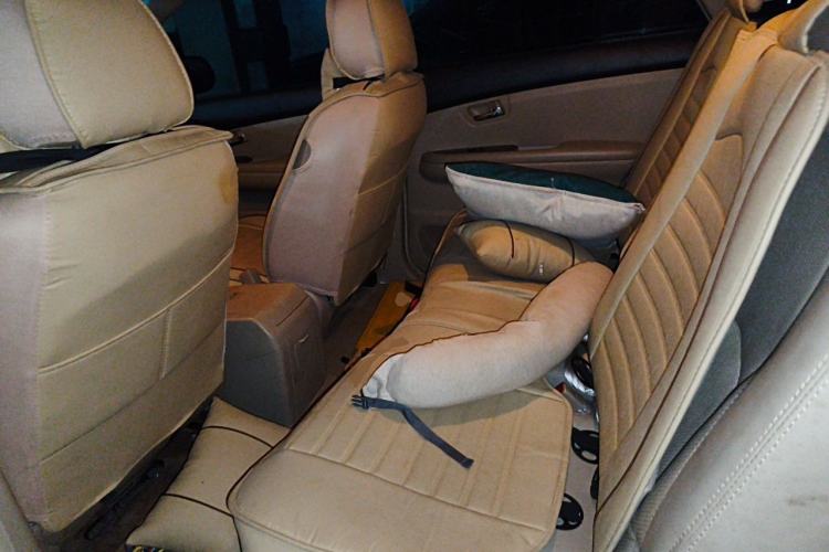 Used BYD S6 2013 Jingyue Edition 2.0L Manual Luxury Model 5 Seats Left Rear Seat