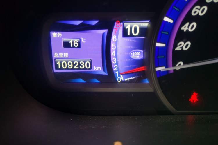 Used BYD S6 2013 Jingyue Edition 2.0L Manual Luxury Model 5 Seats Odometer Close Up