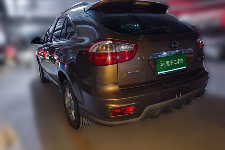 Used BYD S6 2013 Jingyue Edition 2.4L Automatic Luxury Model 5 Seats Rear Left 45 Deg