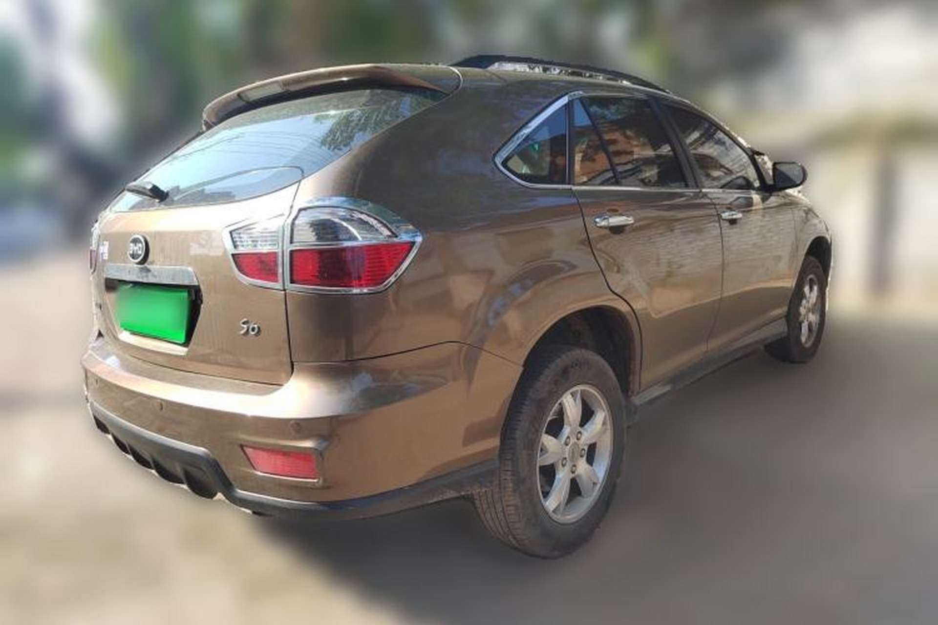Used BYD S6 2013 Jingyue Edition 2.0L Manual Luxury Model 5 Seats Rear Right 45 Deg