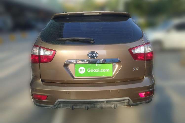 Used BYD S6 2013 Jingyue Edition 2.0L Manual Luxury Model 5 Seats Rear