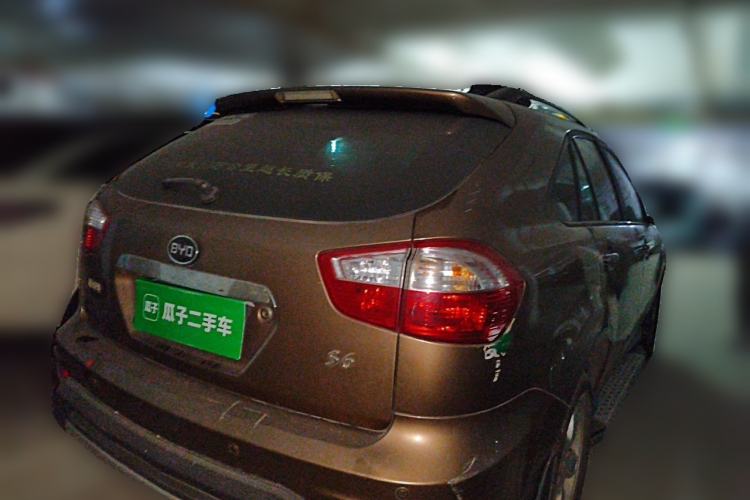 Used BYD S6 2013 Jingyue Edition 2.0L Manual Luxury Model 5 Seats Rear
