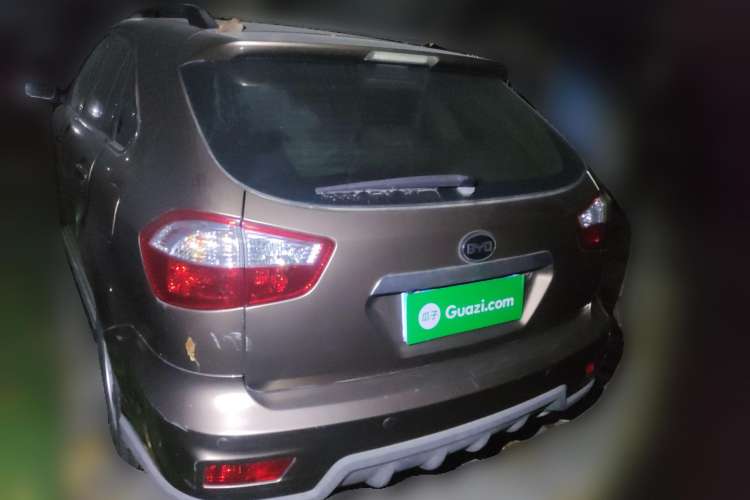 Used BYD S6 2013 Jingyue Edition 2.4L Automatic Luxury Model 5 Seats Rear