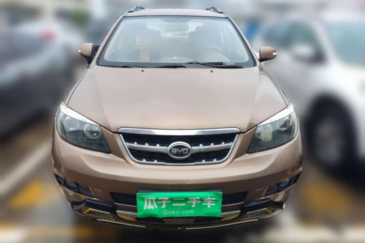 Used BYD S6 2013 Platinum Edition 2.4L Automatic Luxury Model Front