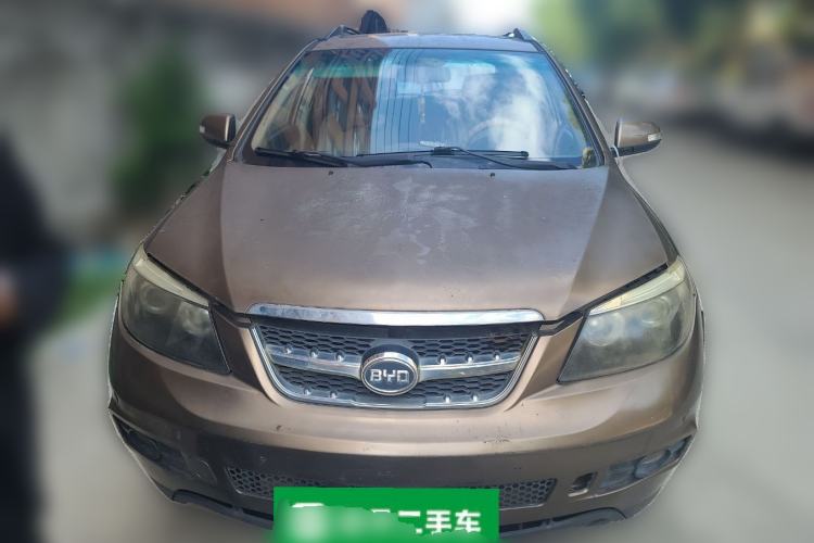 Used BYD S6 2013 Jingyue Edition 2.0L Manual Luxury Model 5 Seats Front