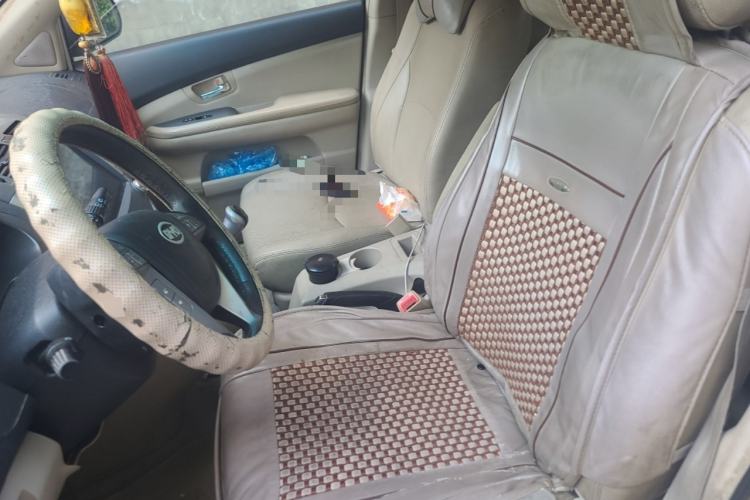 Used BYD S6 2013 Jingyue Edition 2.0L Manual Luxury Model 5 Seats Left Front Seat