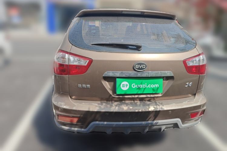 Used BYD S6 2013 Platinum Edition 2.0L Manual Luxury Model Rear