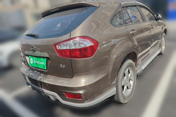 Used BYD S6 2013 Platinum Edition 2.0L Manual Luxury Model Rear Right 45 Deg