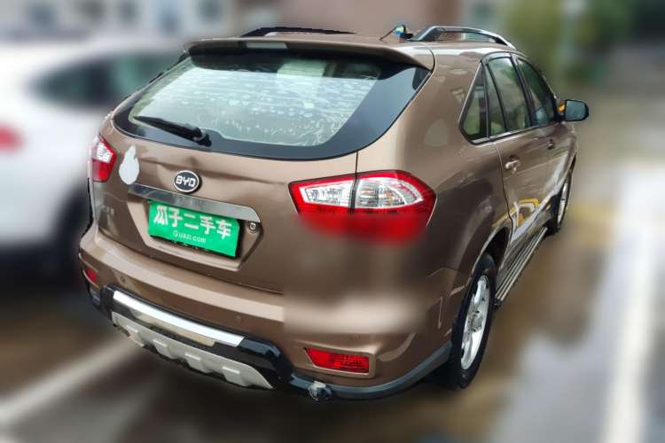 Used BYD S6 2013 Platinum Edition 2.4L Automatic Luxury Model Rear Right 45 Deg