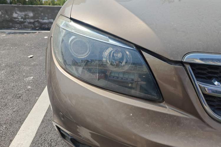 Used BYD S6 2013 Platinum Edition 2.0L Manual Luxury Model Right Front Headlight