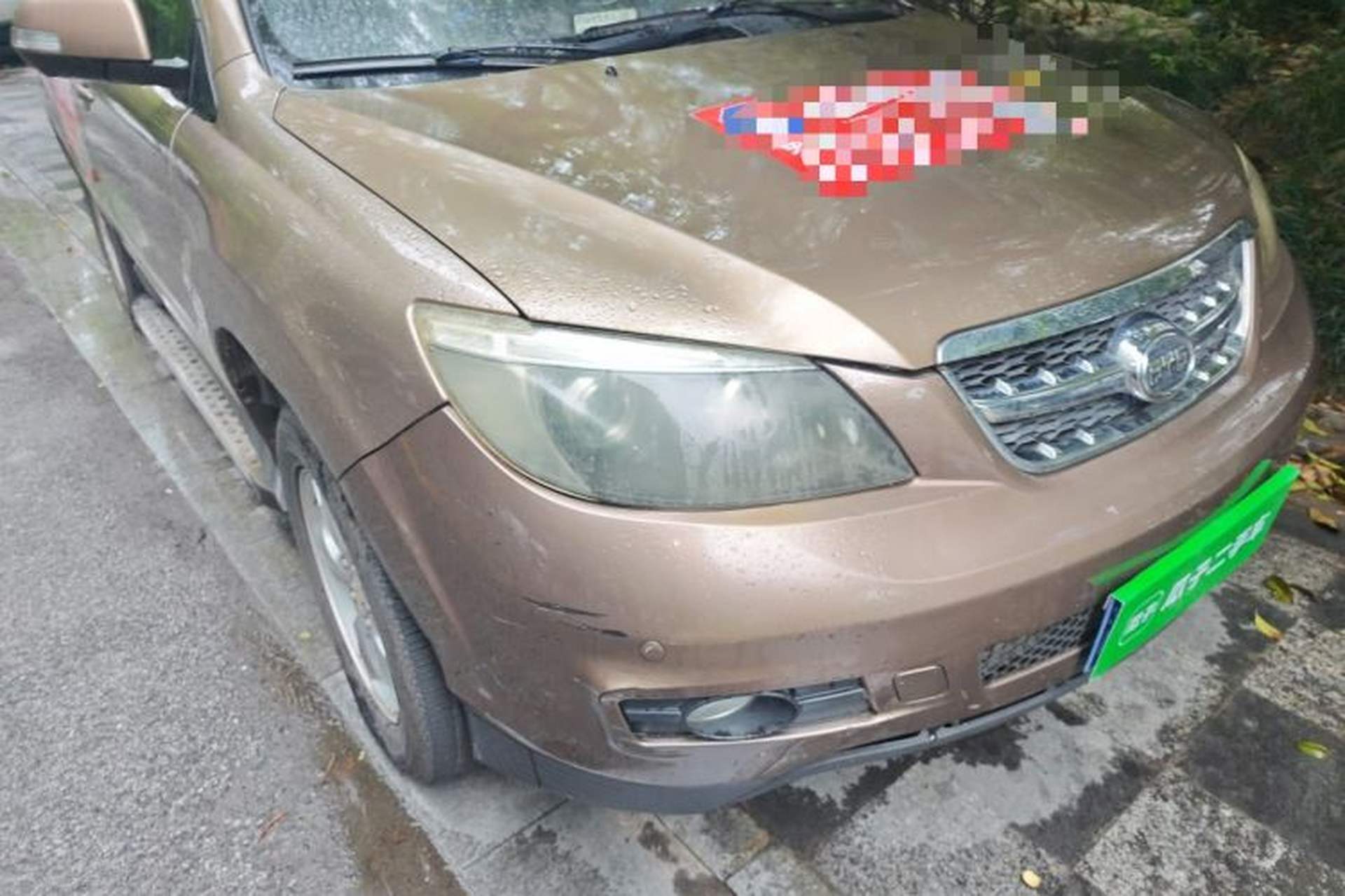 Used BYD S6 2013 Jingyue Edition 2.0L Manual Luxury Model 5 Seats Right Front Headlight