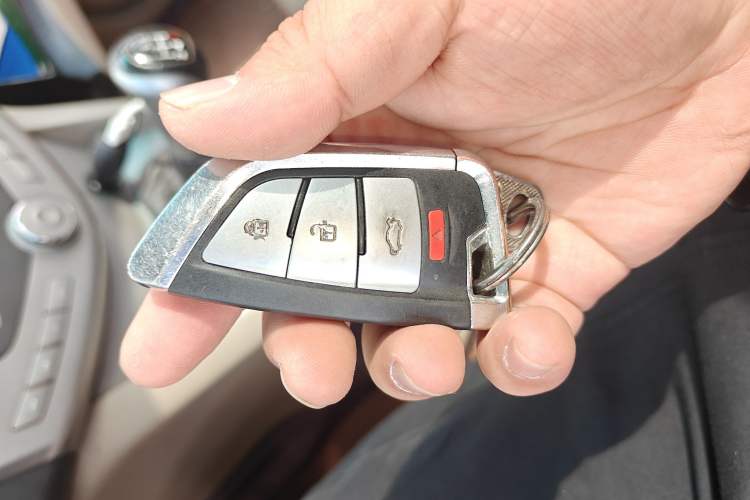 Used BYD S6 2013 Platinum Edition 2.0L Manual Luxury Model Vehicle Key
