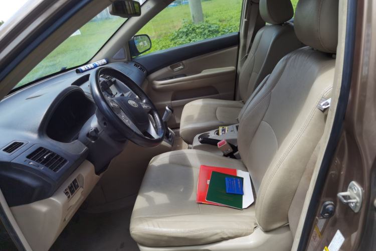 Used BYD S6 2013 Jingyue Edition 2.0L Manual Luxury Model 5 Seats Left Front Seat