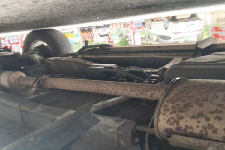Used BYD S6 2013 Platinum Edition 2.0L Manual Elite Model Chassis Rear Right